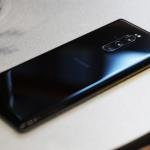 Sony-Xperia-1-back-on-table-perspective-1220×687