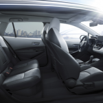 2019_Toyota_Corolla_Int_01