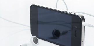 Da li kupovati telefon sa 3.5 mm priključkom za slušalice?