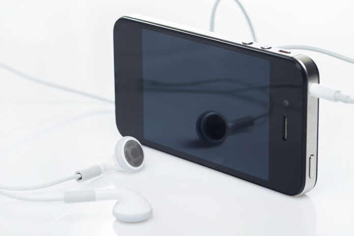 Da li kupovati telefon sa 3.5 mm priključkom za slušalice?