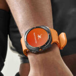 008-lifestyle-galaxy-watch-ultra-titaniumgray