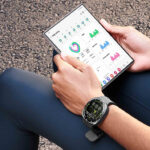 014-lifestyle-galaxy-zfold6-silvershadow-watch-ultra-titaniumsilver-buds3pro-silver