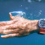 033-lifestyle-galaxy-watch-ultra-titaniumgray-ocean-swimming