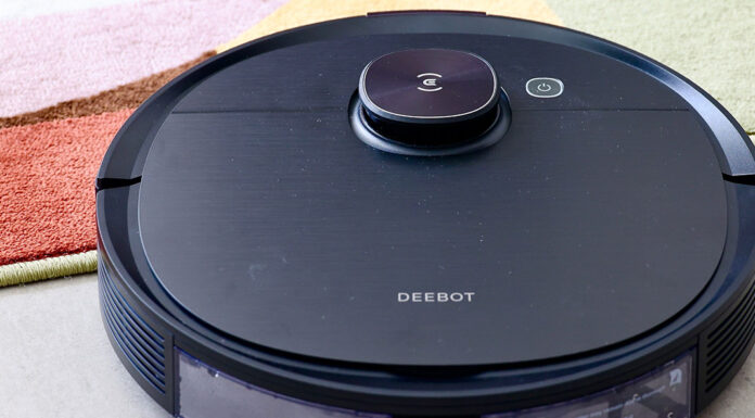 Ecovacs Deebot OZMO T8 AIVI