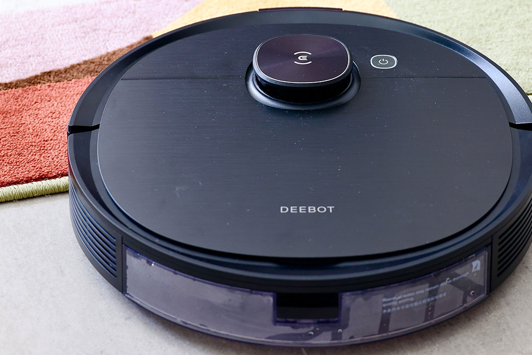 Ecovacs Deebot OZMO T8 AIVI
